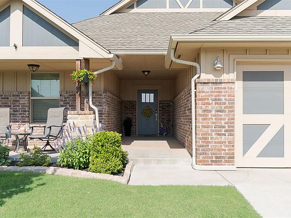 2nd image of 3909 Brougham Way