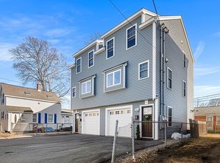 18 1/2 Dalton Ct, Peabody, MA 01960