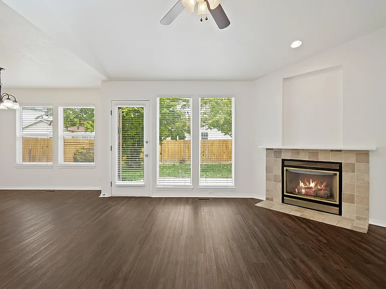 3007 Manchester Dr — Photo 10