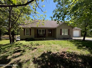 215 Foxboro Rd, Brandenburg, KY 40108
