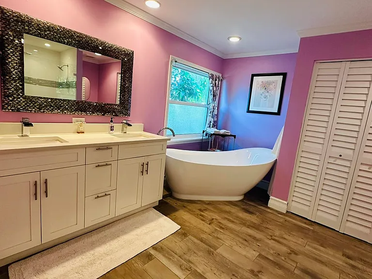2415 Laurel Ln — Photo 16
