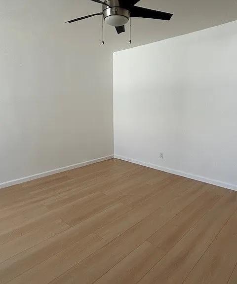 Beach House Apartments — Photo 9