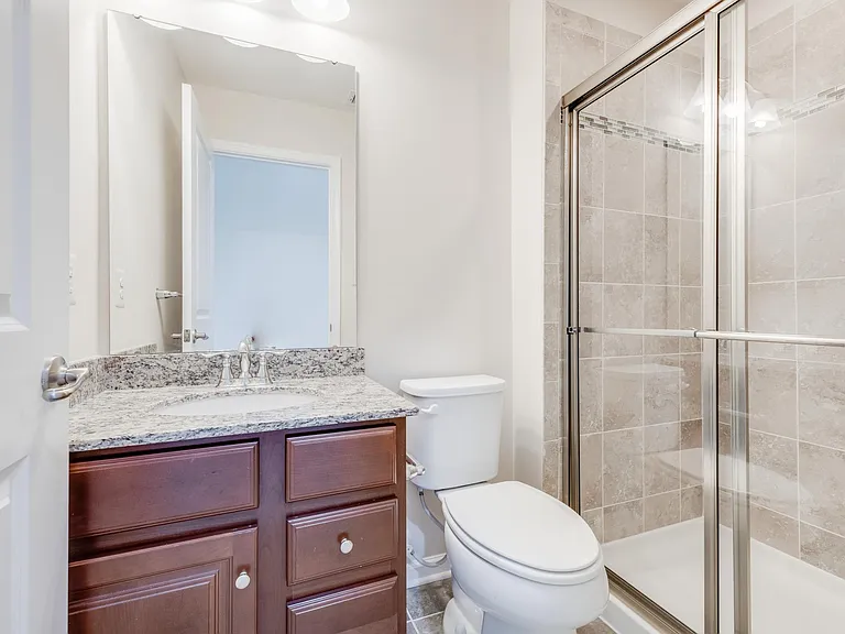 3rd BATH (Loft Suite) on Upper Floor