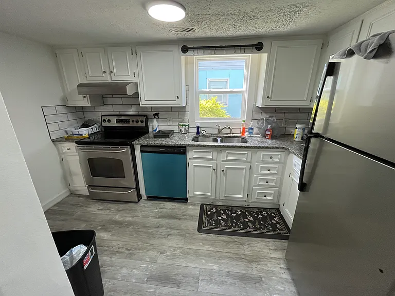 506 29th Ave N #3 — Photo 17