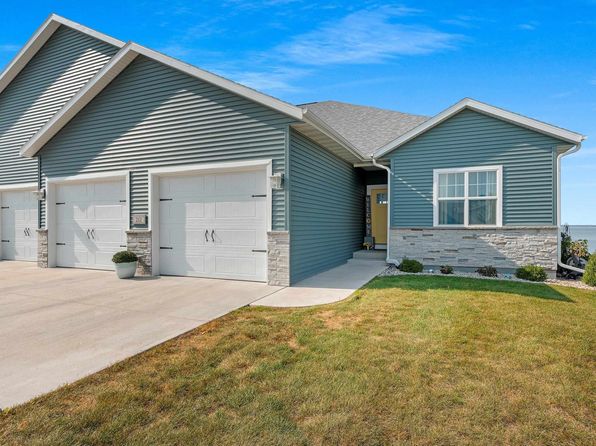 212 Baker Blvd, Beaver Dam, WI 53916