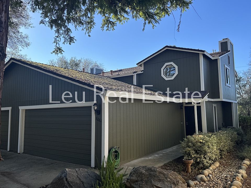 1st image of 3262 Heights Dr