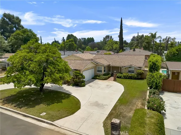 22716 Miranda St, Woodland Hills, CA 91367