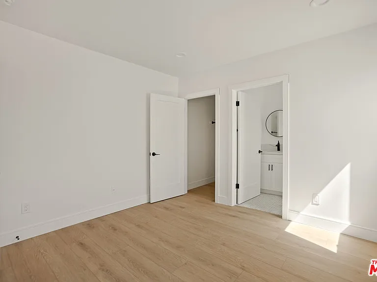 1619 2nd Ave #16191/2 — Photo 26