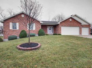 1307 Edinburgh Dr, Quincy, IL 62305