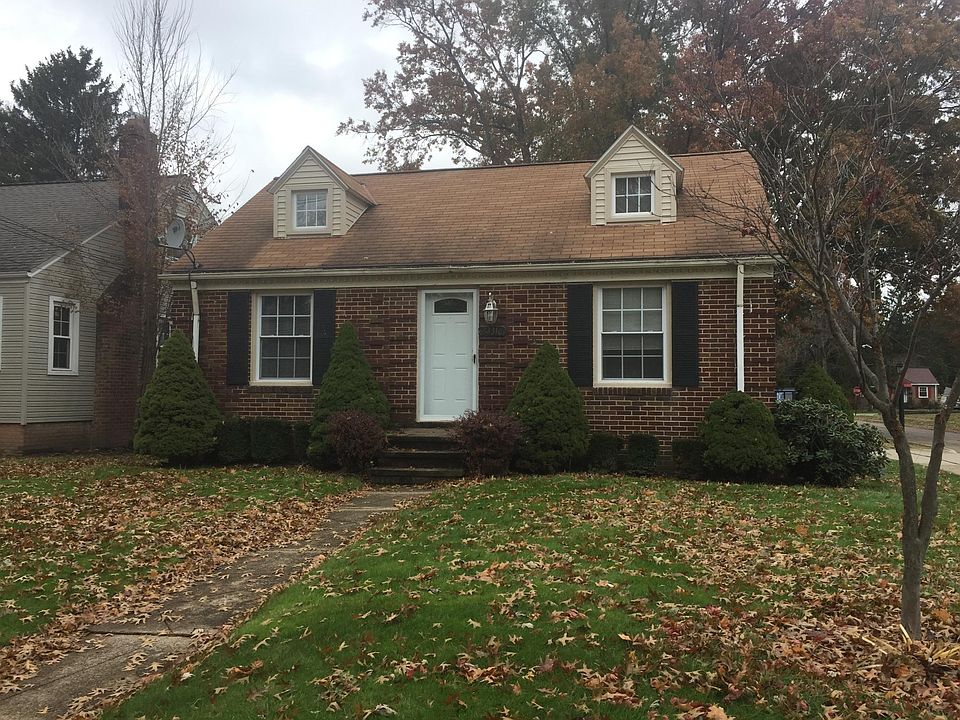 1st image of 23316 Clifford Dr