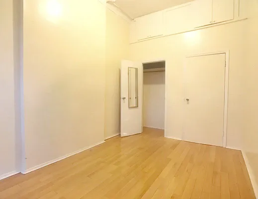 Rented by Bohemia Realty Group | media 17