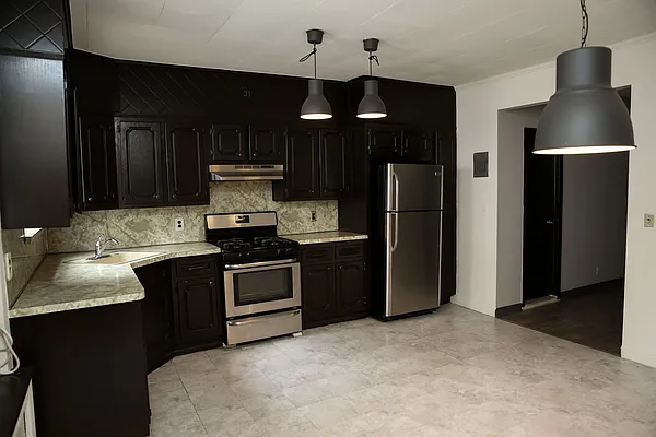 Rented by Movement Realty Group LLC | media 2