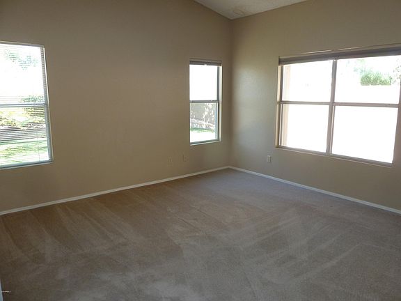 5th image of 2922 E Windmere Dr