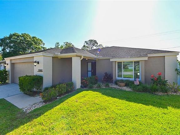 3rd image of 13502 Clubside Dr