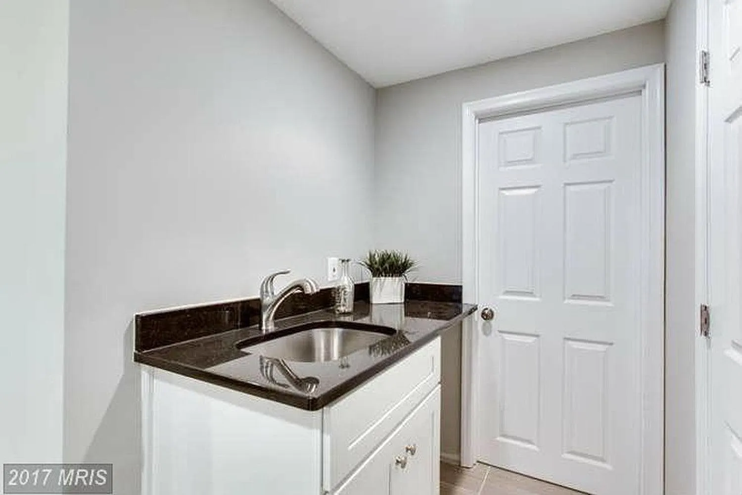 3 bed, 1536 sqft, $2,895 — Photo 4