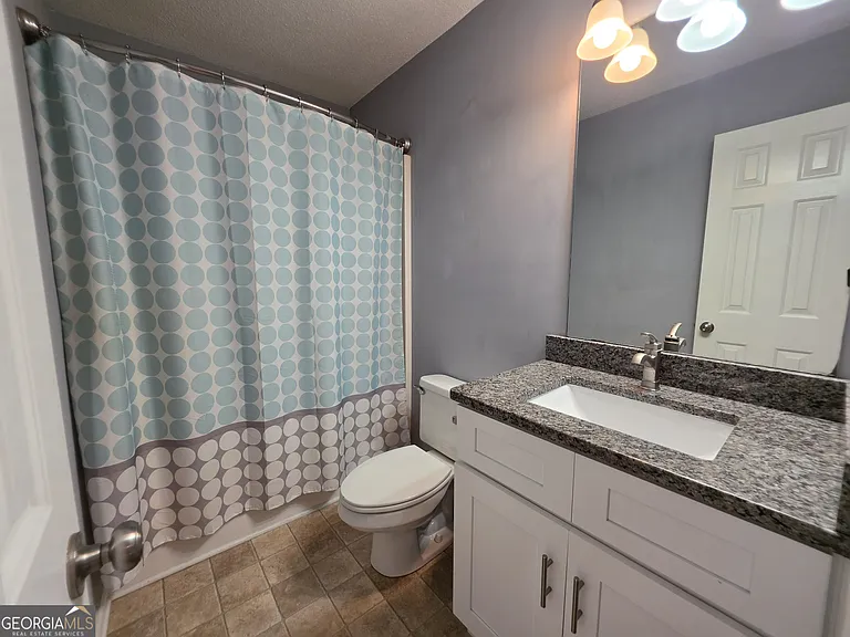 241 Hamilton Dr — Photo 14