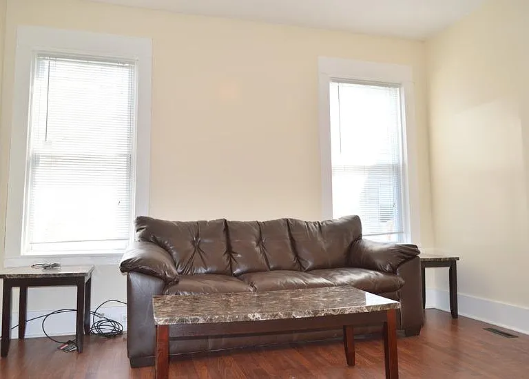 1414 E Genesee St — Photo 2