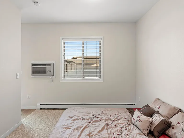 Blackmore Flats — Photo 15