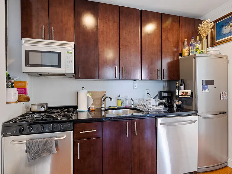 61 Delancey St #4 — Photo 2