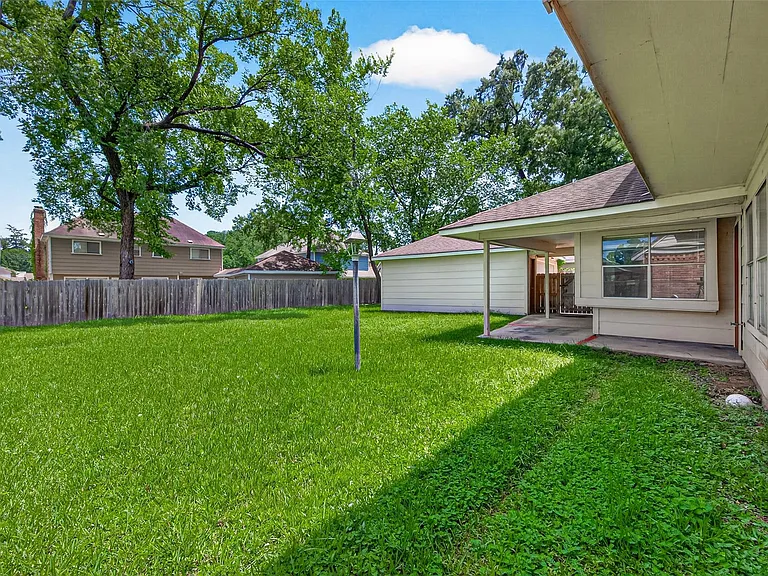 5703 Green Timbers Dr — Photo 40