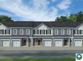 1043 Turnstone Dr, Fogelsville, PA 18051