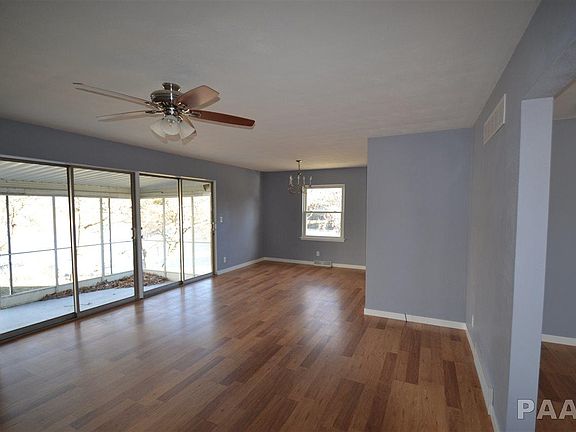 2nd image of 2706 W Parkridge Dr