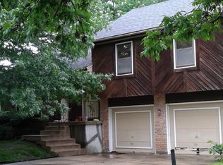 11611 Monrovia St, Overland Park, KS 66210
