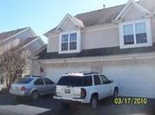 1251 W Danbury Dr, Cary, IL 60013