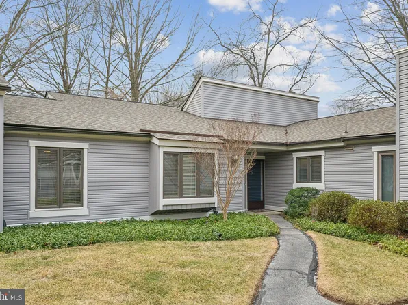 186 Chandler Dr, West Chester, PA 19380