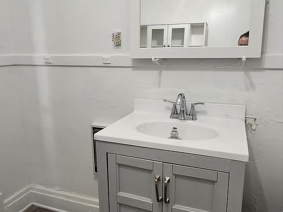 3rd image of 6 S Maple St APT C