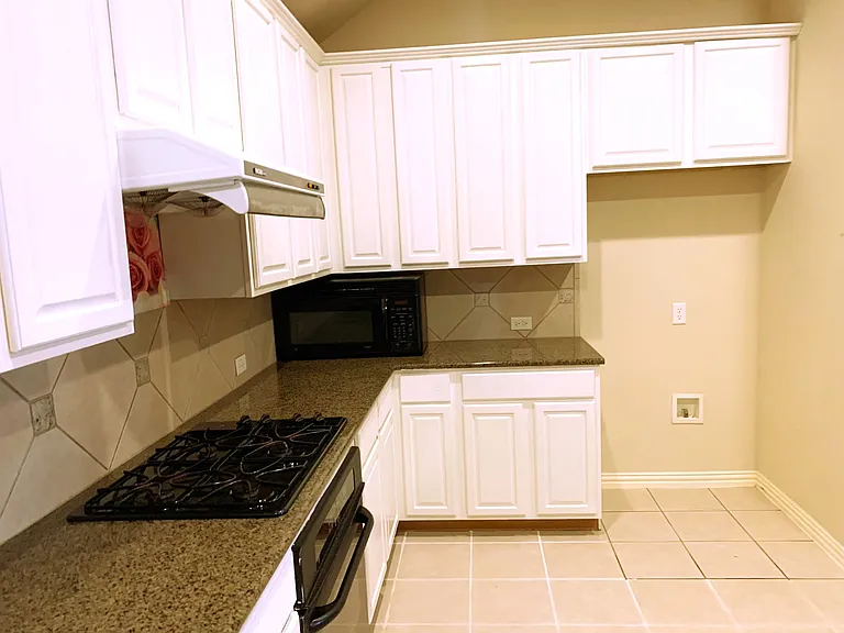 524 Breton Dr — Photo 23