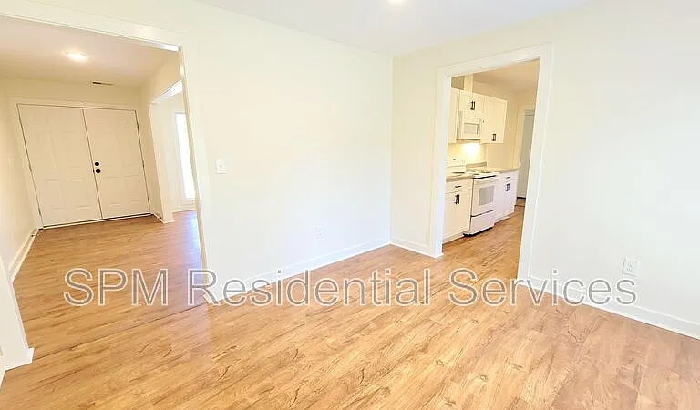 5013 Pine Needle Dr — Photo 9