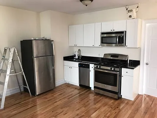 Rented by Crosstown Apartments NYC | media 5