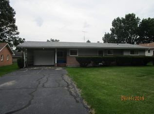 4915 Sovereign Blvd, Rockford, IL 61108