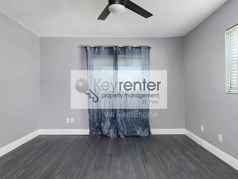 5923 19th St NE — Photo 15
