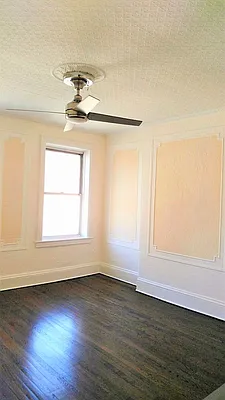 Rented by Sterling Holdings | media 17