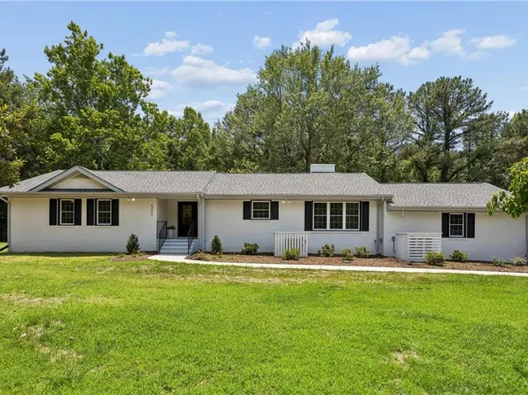 6295 Ark Rd, Gloucester, VA 23061