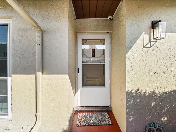 2nd image of 7200 Ulmerton Rd APT C3