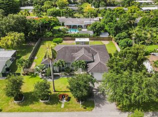 9340 SW 177th St, Palmetto Bay, FL 33157
