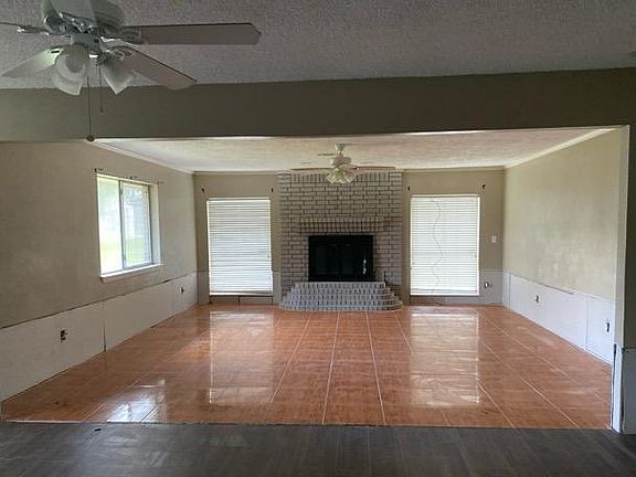 2nd image of 18703 Artesian Way