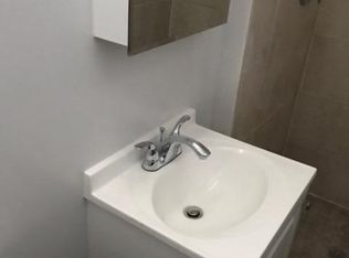 1252 Blanchester Rd, Lyndhurst, OH 44124