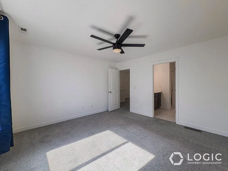 11627 S Frost View Ln — Photo 12
