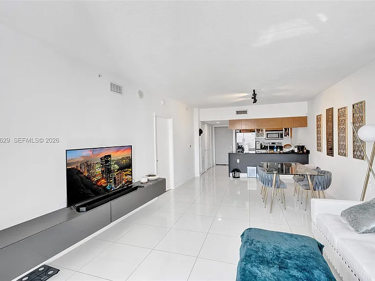 1750 N Bayshore Dr #2510 — Photo 17