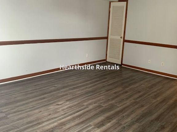 5th image of 134 Oakmont Dr APT 14