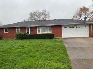 2942 Beech Dr, Columbus, IN 47203