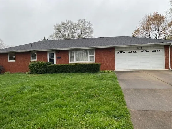 2942 Beech Dr, Columbus, IN 47203