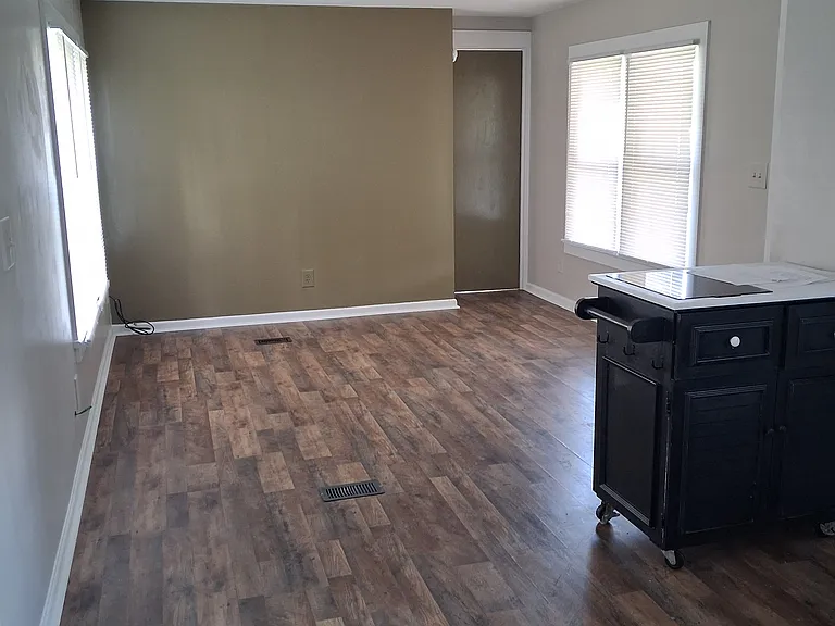 121 Jax Dr #10 — Photo 6