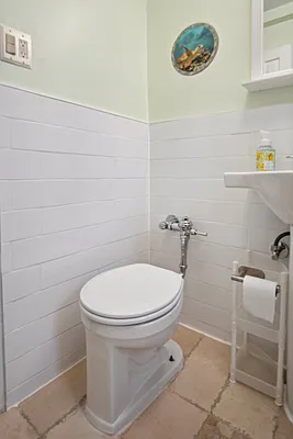 Sold by REMAX Elite | media 14