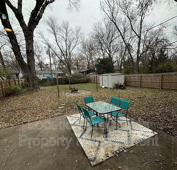 1418 W 22nd Ter — Photo 12
