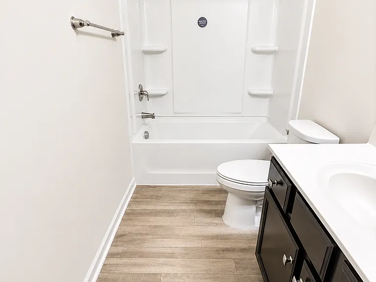 1704 Eagle View Dr — Photo 4